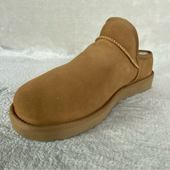 UGG Classic Slipper Shoes Womens Size 11 Chestnut Suede Shearling Slip On Clog - Picture 4 of 11